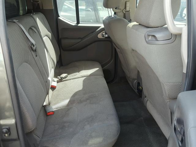 1N6AD07U75C446411 - 2005 NISSAN FRONTIER C GRAY photo 6