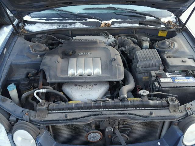 KNAGD126755423045 - 2005 KIA OPTIMA LX BLUE photo 7