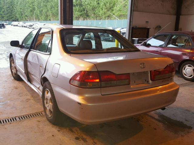 1HGCG16582A064383 - 2002 HONDA ACCORD EX SILVER photo 3