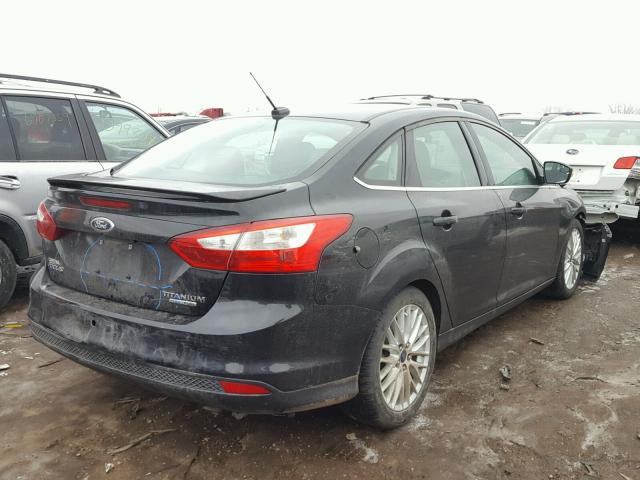 1FADP3J24EL416496 - 2014 FORD FOCUS TITA BLACK photo 4