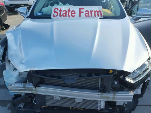 3FA6P0H71GR246921 - 2016 FORD FUSION SE SILVER photo 7