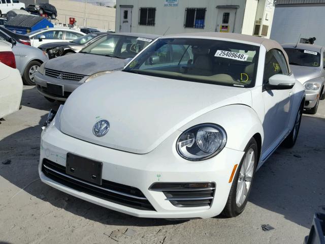 3VW517AT0HM800825 - 2017 VOLKSWAGEN BEETLE S/S 黑色 照片 2