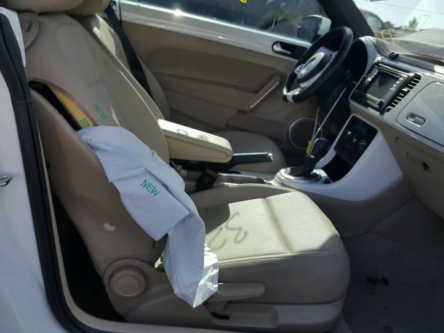 3VW517AT0HM800825 - 2017 VOLKSWAGEN BEETLE S/S 黑色 照片 5