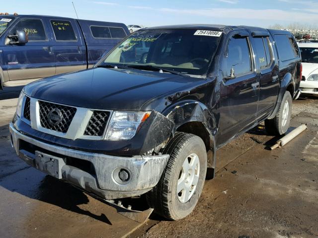 1N6AD07W47C443647 - 2007 NISSAN FRONTIER C BLACK photo 2