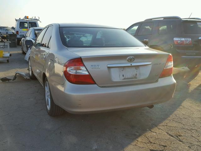 4T1BF32K63U565966 - 2003 TOYOTA CAMRY LE TAN photo 3