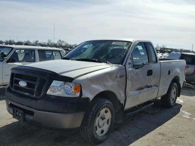 1FTRF12217KD46390 - 2007 FORD F150 SILVER photo 2