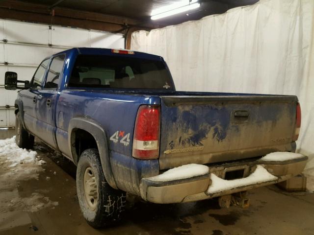 1GCGK23U54F147193 - 2004 CHEVROLET SILVERADO BLUE photo 3