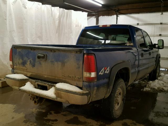 1GCGK23U54F147193 - 2004 CHEVROLET SILVERADO BLUE photo 4