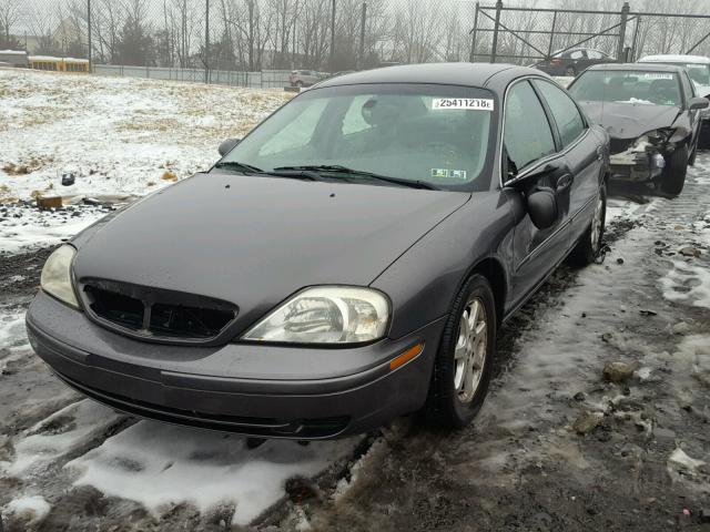 1MEFM50U92A641884 - 2002 MERCURY SABLE GS GRAY photo 2