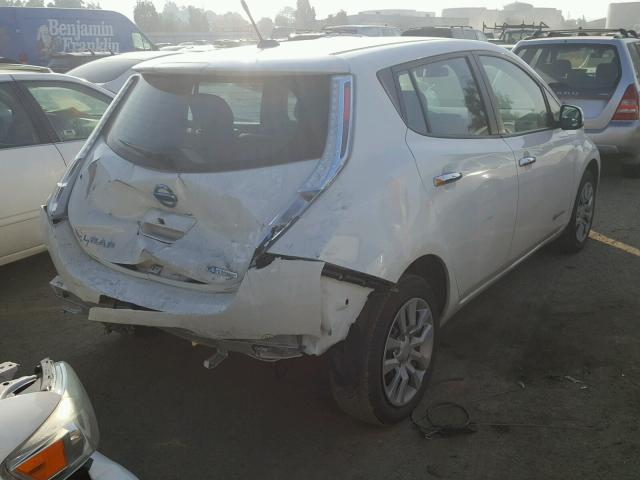 1N4AZ0CP8DC425432 - 2013 NISSAN LEAF S WHITE photo 4