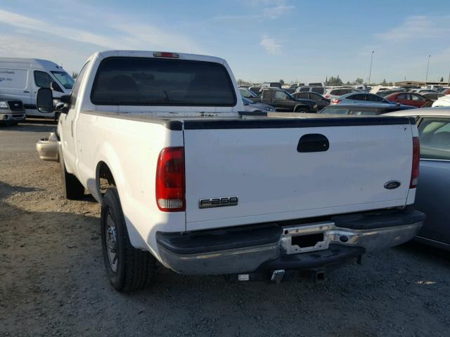 1FTNF205X5EC29310 - 2005 FORD F250 SUPER WHITE photo 3