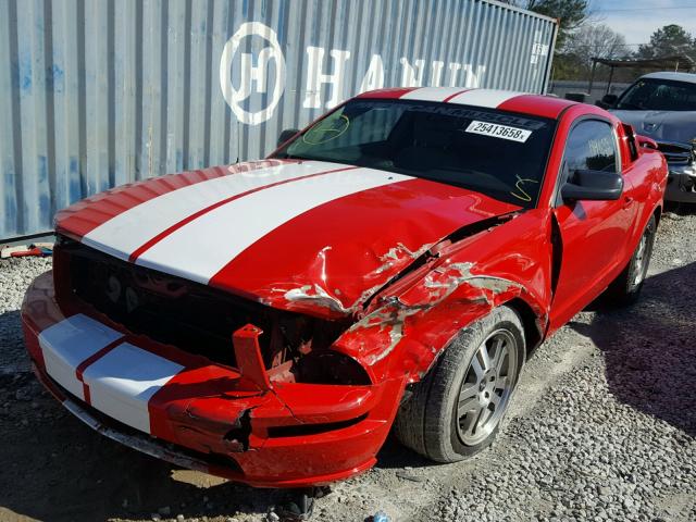 1ZVFT82H465198304 - 2006 FORD MUSTANG GT RED photo 2