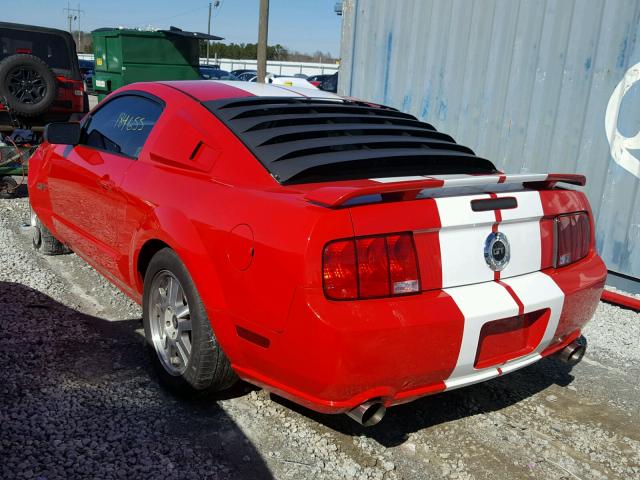 1ZVFT82H465198304 - 2006 FORD MUSTANG GT RED photo 3