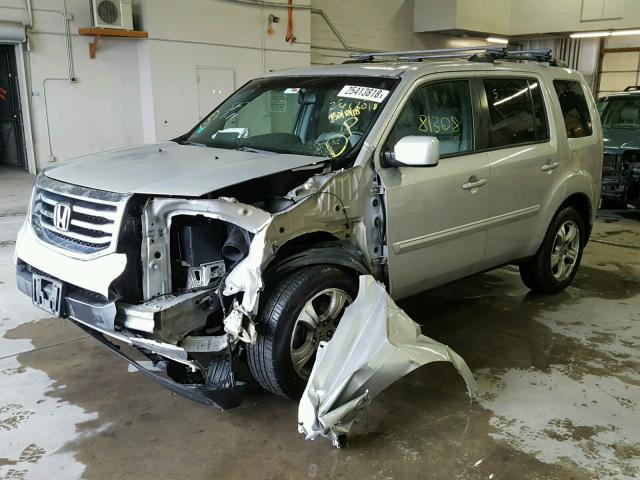 5FNYF4H70CB042913 - 2012 HONDA PILOT EXLN SILVER photo 2