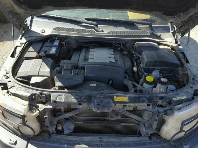 SALAA25445A304709 - 2005 LAND ROVER LR3 GRAY photo 7