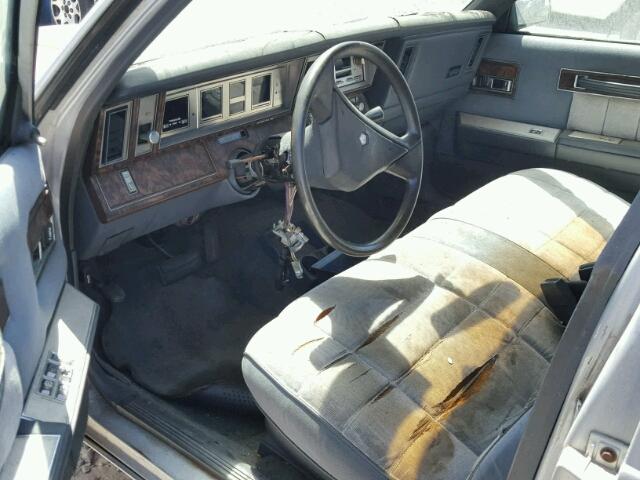 1C3BC56D8HF165301 - 1987 CHRYSLER LEBARON 银色 照片 9