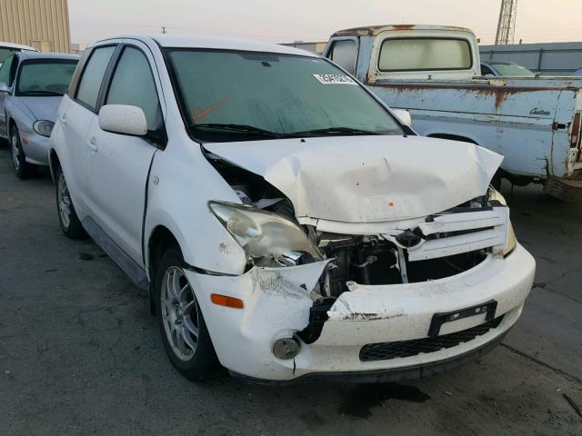 JTKKT624550100047 - 2005 TOYOTA SCION XA WHITE photo 1