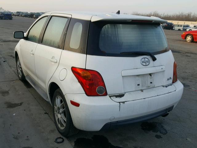 JTKKT624550100047 - 2005 TOYOTA SCION XA WHITE photo 3