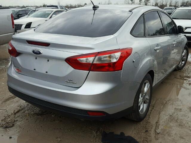 1FADP3F29EL168366 - 2014 FORD FOCUS SE SILVER photo 4