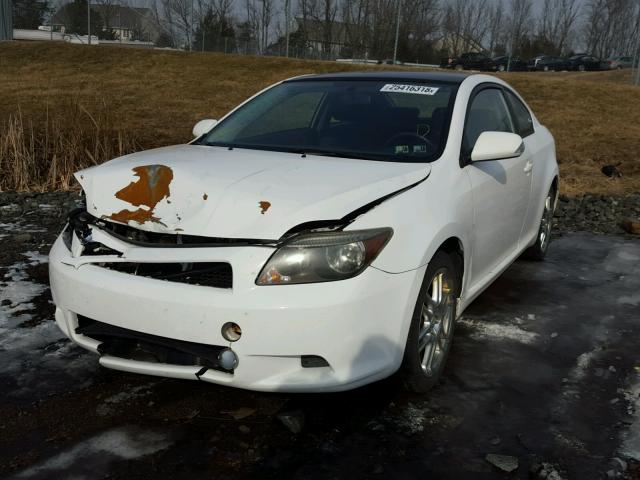 JTKDE177750009967 - 2005 TOYOTA SCION TC WHITE photo 2