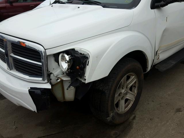 1D4HB48N45F539782 - 2005 DODGE DURANGO SL WHITE photo 9