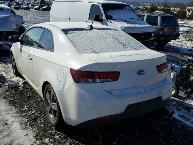 KNAFU6A23C5480041 - 2012 KIA FORTE EX WHITE photo 3