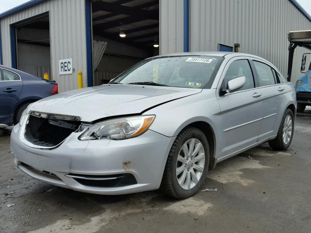 1C3BC1FG0BN539156 - 2011 CHRYSLER 200 TOURIN SILVER photo 2