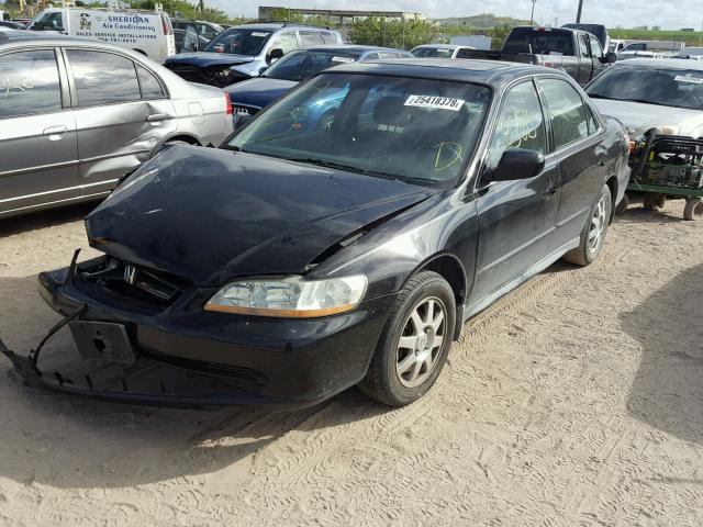 1HGCG567X2A022256 - 2002 HONDA ACCORD SE BLACK photo 2