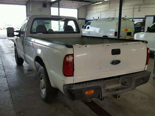 1FTNF20518EE11921 - 2008 FORD F250 SUPER WHITE photo 3