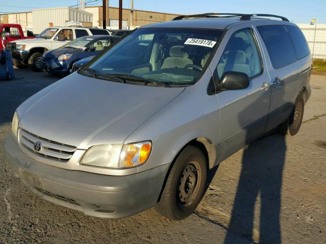 4T3ZF19C72U489097 - 2002 TOYOTA SIENNA CE SILVER photo 2