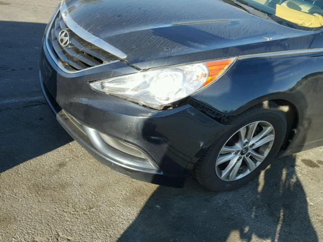 5NPEB4AC1BH005326 - 2011 HYUNDAI SONATA GLS GRAY photo 9