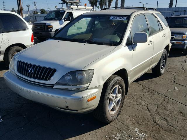 JT6GF10U3Y0047676 - 2000 LEXUS RX 300 WHITE photo 2