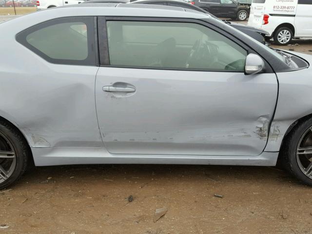 JTKJF5C78D3046391 - 2013 TOYOTA SCION TC 灰色 照片 9