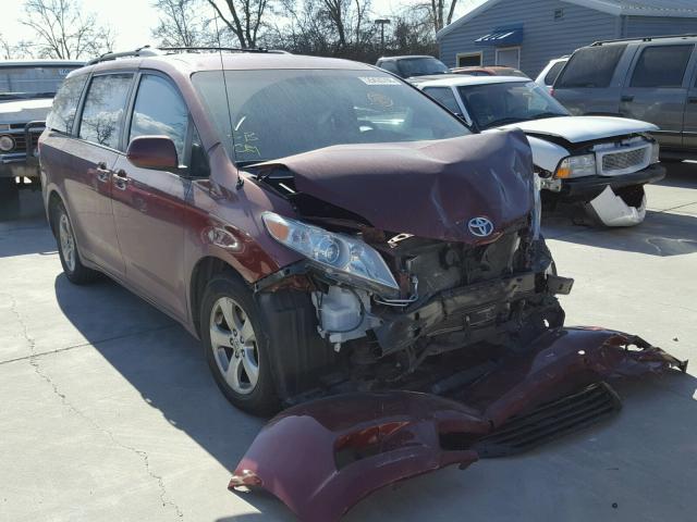 5TDKK3DC4DS366006 - 2013 TOYOTA SIENNA LE RED photo 1