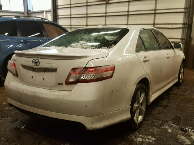 4T1BF3EK3BU686237 - 2011 TOYOTA CAMRY BASE WHITE photo 4