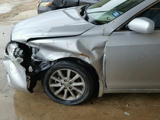 4T1BK3EK5BU620039 - 2011 TOYOTA CAMRY SE SILVER photo 9