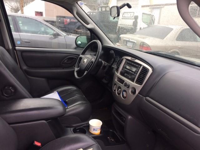 4F2CZ96134KM08025 - 2004 MAZDA TRIBUTE ES BROWN photo 5