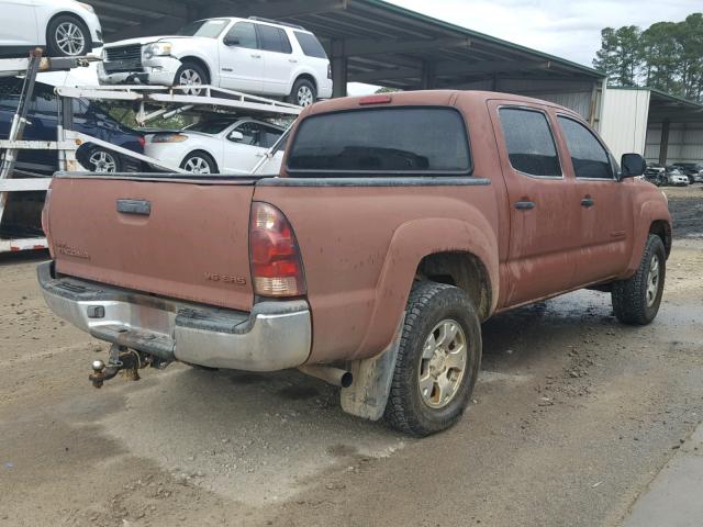 3TMLU42N57M011441 - 2007 TOYOTA TACOMA DOU BROWN photo 4