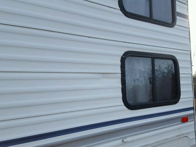 1EA1B382642966579 - 2004 TERR CAMPER WHITE photo 9