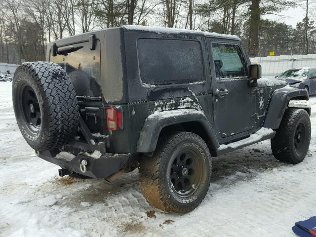 1J4AA2D12AL181452 - 2010 JEEP WRANGLER S GRAY photo 4