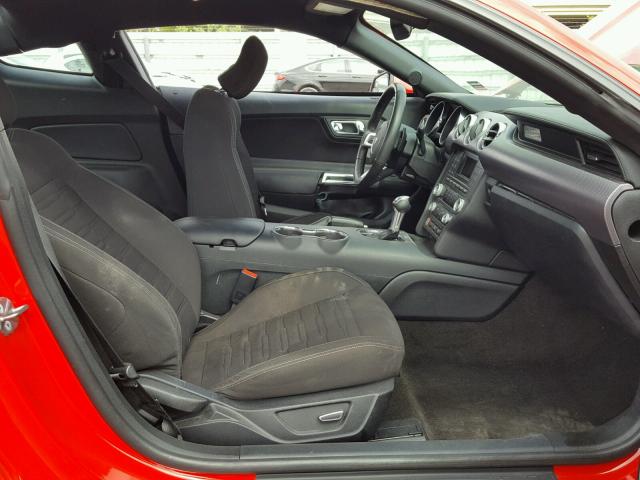 1FA6P8TH8F5418779 - 2015 FORD MUSTANG RED photo 5