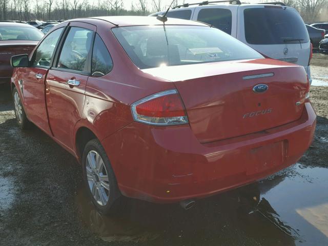 1FAHP35N48W181798 - 2008 FORD FOCUS SE RED photo 3