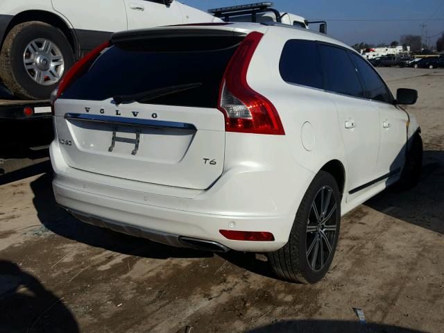 YV449MDM4F2633025 - 2015 VOLVO XC60 T6 WHITE photo 4