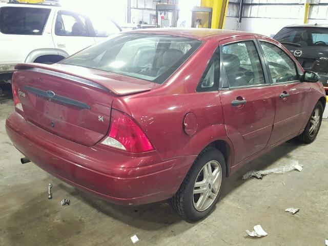 1FAFP3435YW379510 - 2000 FORD FOCUS SE RED photo 4