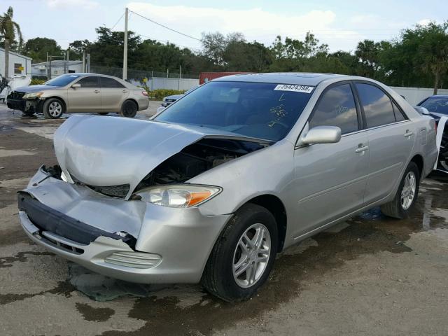 4T1BE32K84U876738 - 2004 TOYOTA CAMRY LE SILVER photo 2