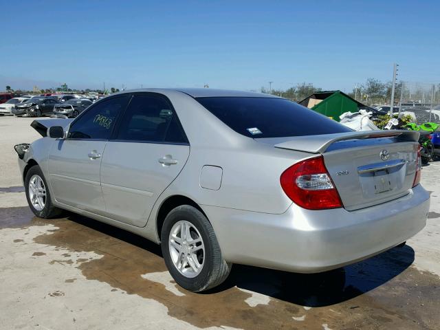 4T1BE32K84U876738 - 2004 TOYOTA CAMRY LE SILVER photo 3