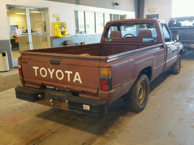 JT4RN55R1G0198031 - 1986 TOYOTA PICKUP 1/2 BROWN photo 4