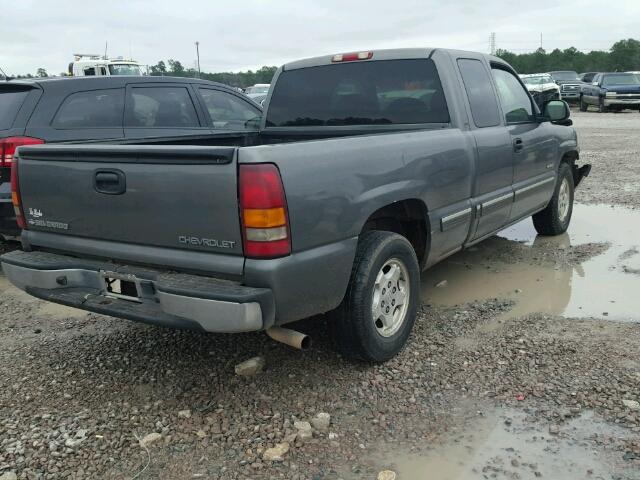 2GCEC19V321377947 - 2002 CHEVROLET SILVERADO GRAY photo 4