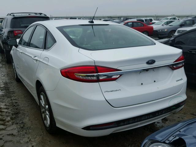 3FA6P0UU7HR265034 - 2017 FORD FUSION S H WHITE photo 3