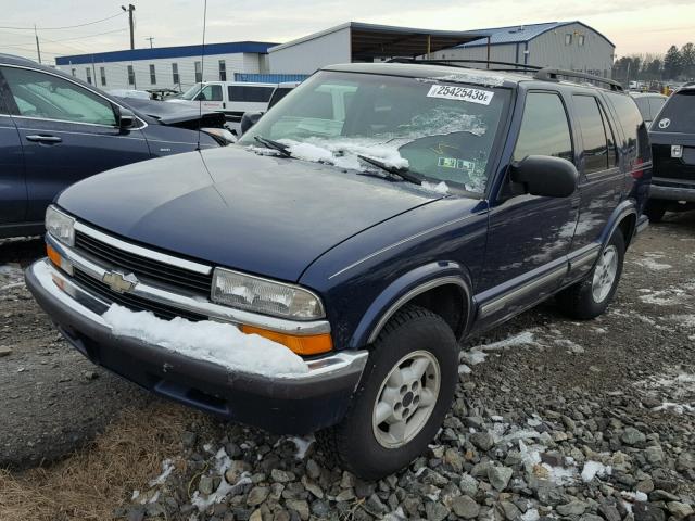 1GNDT13W1X2170016 - 1999 CHEVROLET BLAZER BLUE photo 2